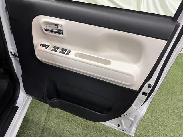 ムーヴキャンバスストライプスＧ純正ナビ　バックカメラ　シートヒーター　ステアリングスイッチ　ホッとカップホルダー　キーフリーシステム　両側パワースライドドア　認定中古車　ＣＶＴ　６６０（香川県）の中古車