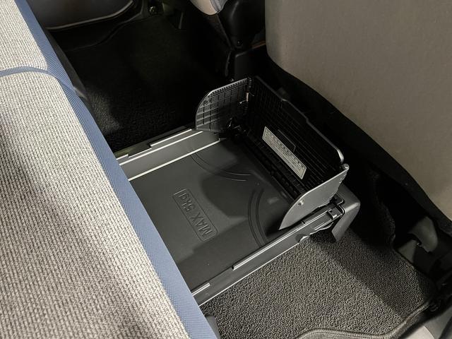 ムーヴキャンバスストライプスＧ純正ナビ　バックカメラ　シートヒーター　ステアリングスイッチ　ホッとカップホルダー　キーフリーシステム　両側パワースライドドア　認定中古車　ＣＶＴ　６６０（香川県）の中古車