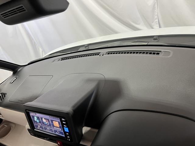 ムーヴキャンバスストライプスＧ純正ナビ　バックカメラ　シートヒーター　ステアリングスイッチ　ホッとカップホルダー　キーフリーシステム　両側パワースライドドア　認定中古車　ＣＶＴ　６６０（香川県）の中古車