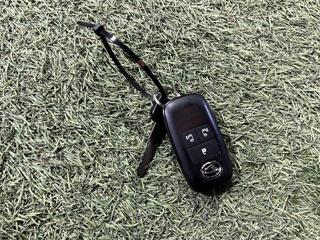 タントカスタムＲＳ純正ナビ　ＥＴＣ　バックカメラ　キーフリーシステム　ステアリングスイッチ　両側パワースライドドア　オートエアコン　認定中古車　ＣＶＴ　６６０（香川県）の中古車