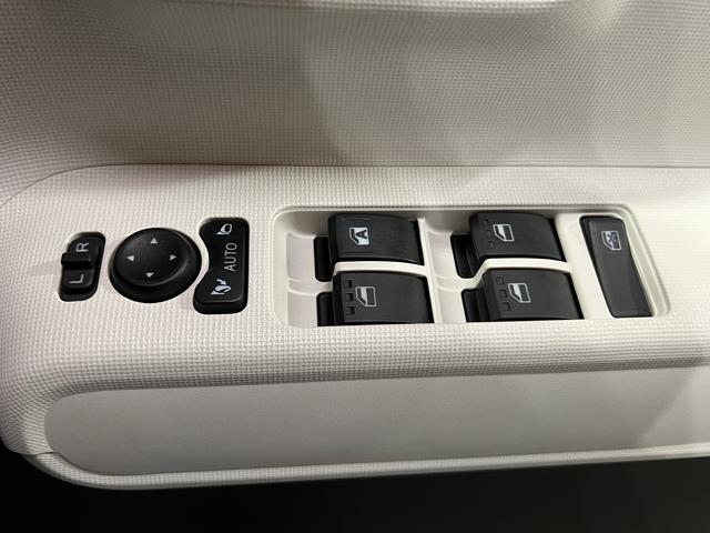 ムーヴキャンバスストライプスＧ純正ナビ　ＴＶ　ドライブレコーダー　ＥＴＣ　バックカメラ　ホッとカップホルダー　ステアリングスイッチ　シートヒーター　キーフリーシステム　両側パワースライドドア　認定中古車　ＣＶＴ　６６０（香川県）の中古車