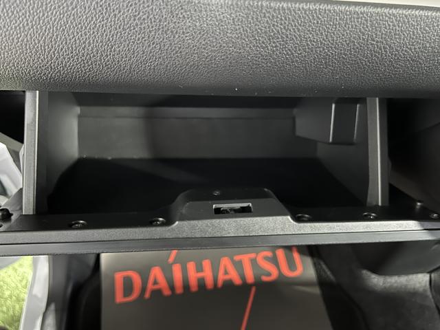 ムーヴキャンバスストライプスＧ純正ナビ　ＴＶ　ドライブレコーダー　ＥＴＣ　バックカメラ　ホッとカップホルダー　ステアリングスイッチ　シートヒーター　キーフリーシステム　両側パワースライドドア　認定中古車　ＣＶＴ　６６０（香川県）の中古車