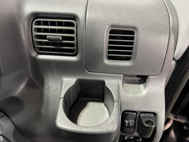 ハイゼットカーゴクルーズキーレスエントリー　電動格納ミラー　マニュアルエアコン　パワーウインドウ　パネルシフト　認定中古車　ＡＴ　６６０（香川県）の中古車