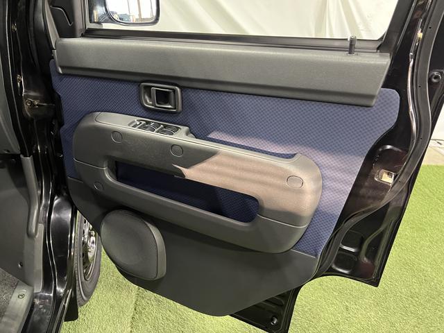 ハイゼットカーゴクルーズキーレスエントリー　電動格納ミラー　マニュアルエアコン　パワーウインドウ　パネルシフト　認定中古車　ＡＴ　６６０（香川県）の中古車