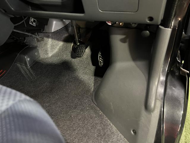 ハイゼットカーゴクルーズキーレスエントリー　電動格納ミラー　マニュアルエアコン　パワーウインドウ　パネルシフト　認定中古車　ＡＴ　６６０（香川県）の中古車