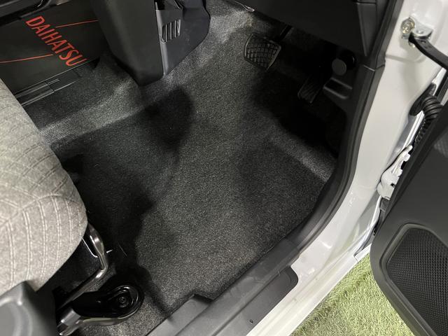 タントＸステアリングスイッチ　サンシェード　シートテーブル　キーフリーシステム　パワースライドドア　電動格納ミラー　オートエアコン　オートライト　認定中古車　ＣＶＴ　６６０（香川県）の中古車