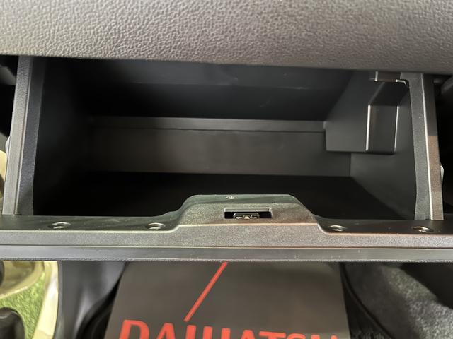 ムーヴＸ９インチディスプレイオーディオ　バックカメラ　ステアリングスイッチ　キーフリーシステム　パワースライドドア　電動格納ミラー　オートエアコン　認定中古車　ＣＶＴ　６６０（香川県）の中古車