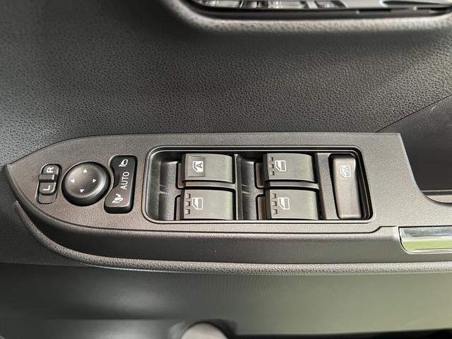 タントカスタムＸバックカメラ　シートヒーター　ステアリングスイッチ　両側パワースライドドア　助手席側ピラーレス　オートエアコン　認定中古車　ＣＶＴ　６６０（香川県）の中古車