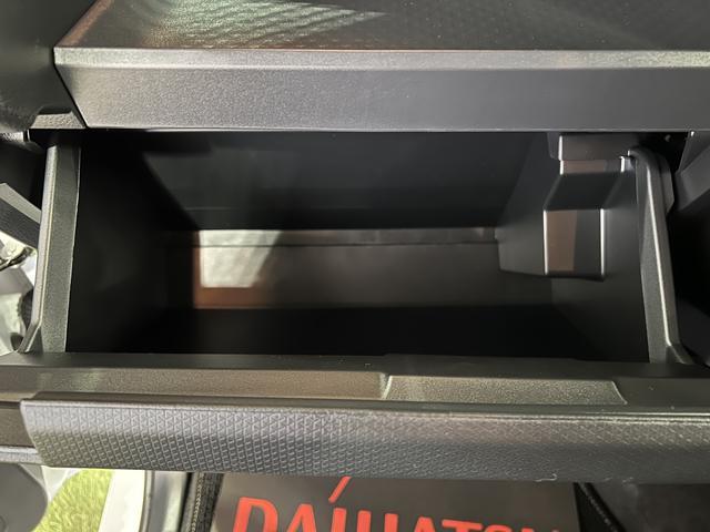 タントカスタムＸバックカメラ　シートヒーター　ステアリングスイッチ　両側パワースライドドア　助手席側ピラーレス　オートエアコン　認定中古車　ＣＶＴ　６６０（香川県）の中古車