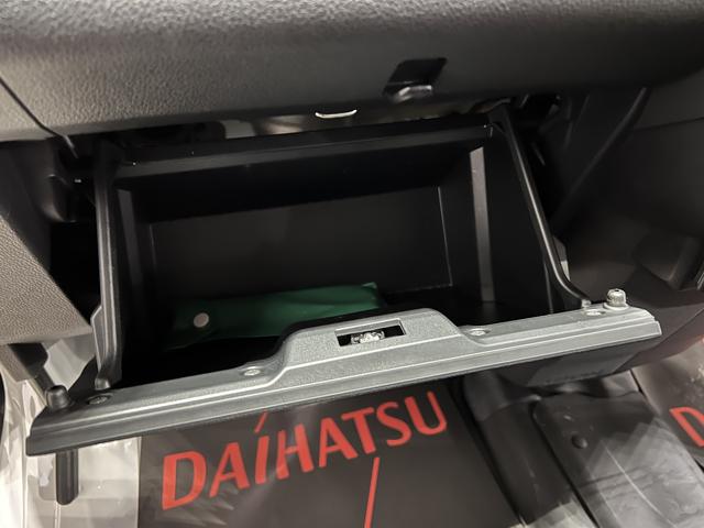 ハイゼットカーゴＤＸラジオ　キーレス　エアコン　取扱説明書　保証書　認定中古車　ＣＶＴ　６６０（香川県）の中古車