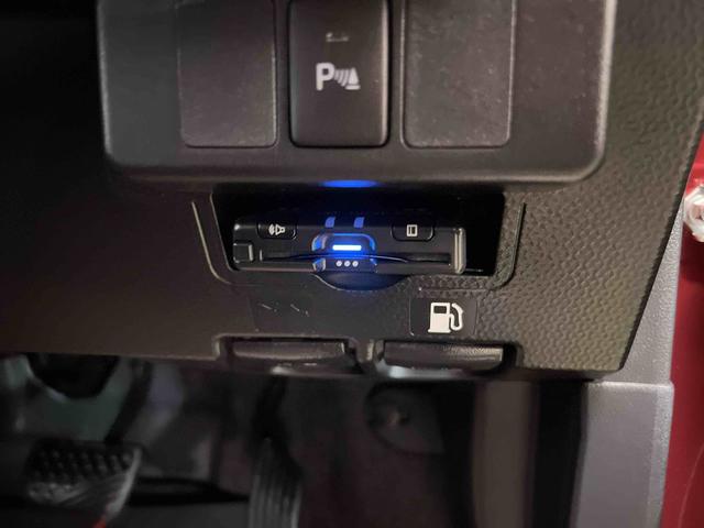 トールカスタムＧディスプレイオーディオ　パノラマカメラ　ドラレコ　ＥＴＣ　ステアリングスイッチ　シートヒーター　キーフリー　オートエアコン　認定中古車　ＣＶＴ　１０００（香川県）の中古車