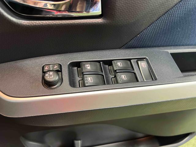 トールカスタムＧディスプレイオーディオ　パノラマカメラ　ドラレコ　ＥＴＣ　ステアリングスイッチ　シートヒーター　キーフリー　オートエアコン　認定中古車　ＣＶＴ　１０００（香川県）の中古車