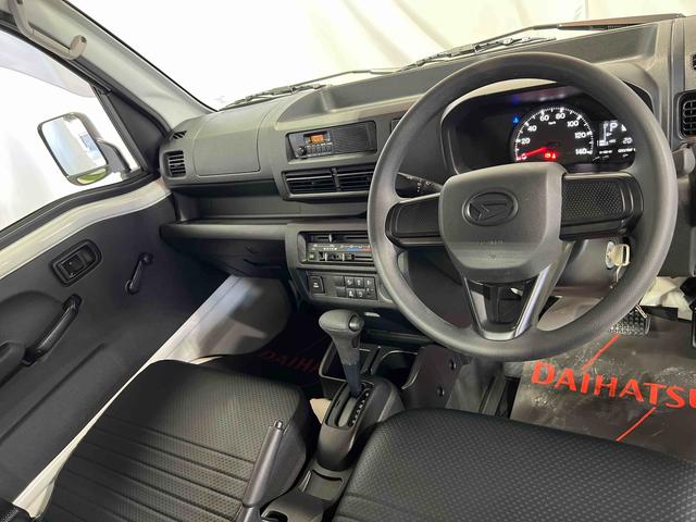 ハイゼットトラックスタンダードラジオ　エアコン　オートライト　取扱説明書　保証書　パワステ　認定中古車　ＣＶＴ　６６０（香川県）の中古車