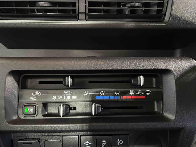 ハイゼットトラックスタンダードラジオ　エアコン　オートライト　取扱説明書　保証書　パワステ　認定中古車　ＣＶＴ　６６０（香川県）の中古車