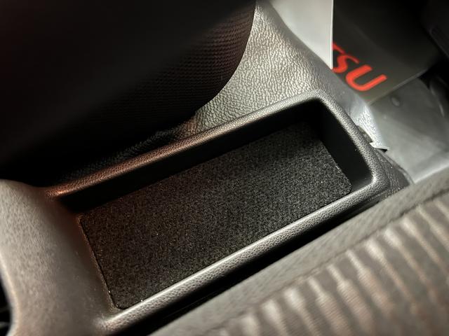 ハイゼットカーゴＤＸ純正ラジオ　キーレス　オートライト　エアコン　パワステ　取扱説明書　認定中古車　ＣＶＴ　６６０（香川県）の中古車