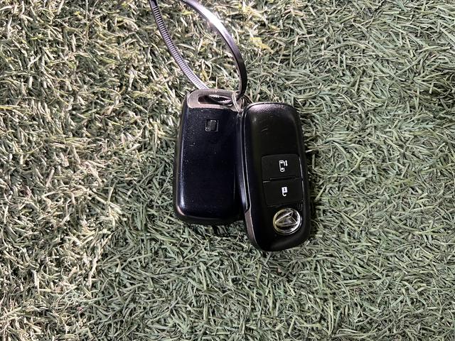 タントＸセレクションナビ　バックカメラ　ＴＶ　ラジオ　シートヒーター　キーフリー　ピラーレス　サンシェード　シートテーブル　パワースライドドア　認定中古車　ＣＶＴ　６６０（香川県）の中古車