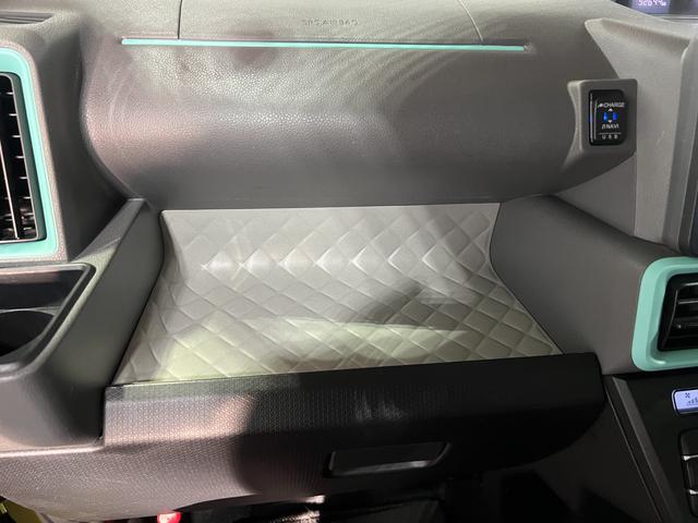 タントＸセレクションナビ　バックカメラ　ＴＶ　ラジオ　シートヒーター　キーフリー　ピラーレス　サンシェード　シートテーブル　パワースライドドア　認定中古車　ＣＶＴ　６６０（香川県）の中古車