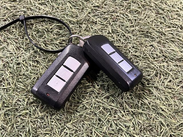 ミラージュＭナビ　ドラレコ　ＥＴＣ　キーフリー　ＴＶ　ラジオ　オートエアコン　取扱説明書　保証書　認定中古車　ＣＶＴ　１２００（香川県）の中古車