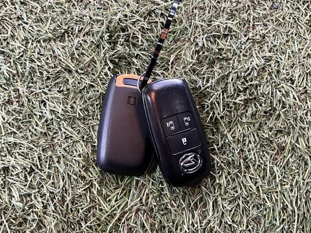 タントカスタムＸスタイルセレクション９インチディスプレイオーディオ　ＴＶ　Ｂｌｕｅｔｏｏｔｈ　ドラレコ　バックカメラ　シートヒーター　キーフリー　ステアリングスイッチ　両側パワースライドドア　サンシェード　認定中古車　ＣＶＴ　６６０（香川県）の中古車