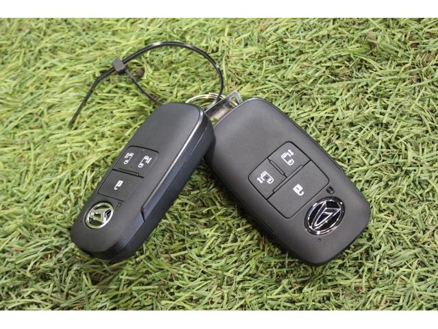 トールカスタムＧ認定中古車　９インチディスプレイオーディオ　バックカメラ　ステアリングスイッチ　両側パワースライドドア　ＬＥＤヘッドライト　キーフリーシステム　オートエアコン　アダプティブクルーズコントロール（香川県）の中古車