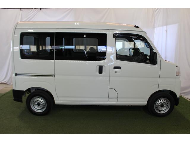 ハイゼットカーゴＤＸ認定中古車　ＣＶＴ　ラジオ　マニュアルエアコン　オートライト　キーレスエントリー　両側スライドドア　スマートアシスト　ハロゲンヘッドライト　パワーウインドウ　アイドリングストップ　パネルシフト（香川県）の中古車
