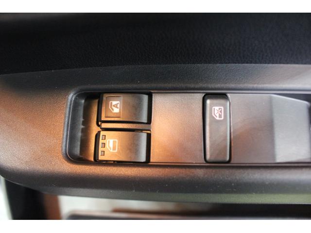 ハイゼットカーゴＤＸ認定中古車　ＣＶＴ　ラジオ　マニュアルエアコン　オートライト　キーレスエントリー　両側スライドドア　スマートアシスト　ハロゲンヘッドライト　パワーウインドウ　アイドリングストップ　パネルシフト（香川県）の中古車