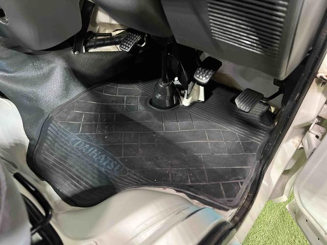 ハイゼットトラックエアコン・パワステ　スペシャル認定中古車　５速ＭＴ　マニュアルエアコン　スペアタイヤ　パワーステアリング　ドアバイザー（香川県）の中古車