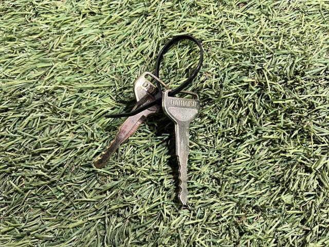 ハイゼットトラックエアコン・パワステ　スペシャル認定中古車　５速ＭＴ　マニュアルエアコン　スペアタイヤ　パワーステアリング　ドアバイザー（香川県）の中古車