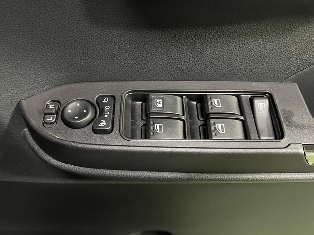 タントカスタムＸ認定中古車　ＣＶＴ　９インチディスプレイオーディオ　バックカメラ　キーフリーシステム　ステアリングスイッチ　両側パワースライドドア　助手席側ピラーレス（香川県）の中古車