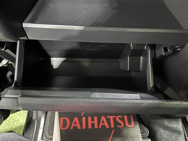 タントカスタムＸ認定中古車　ＣＶＴ　９インチディスプレイオーディオ　バックカメラ　キーフリーシステム　ステアリングスイッチ　両側パワースライドドア　助手席側ピラーレス（香川県）の中古車