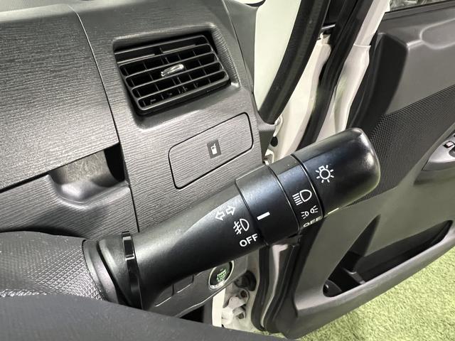 ムーヴカスタム　Ｘナビ　ＥＴＣ　バックカメラ　キーフリーシステム　オートエアコン　電動格納ミラー　認定中古車　ＣＶＴ　６６０（香川県）の中古車