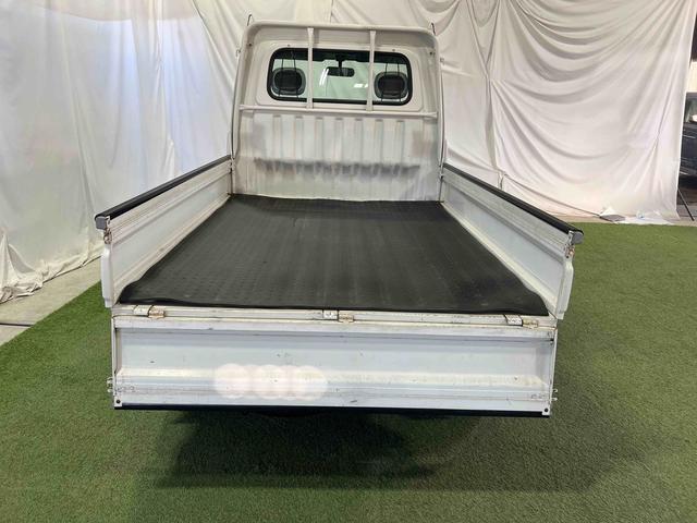 ハイゼットトラックツインカムスペシャルＣＤラジオ　マニュアルエアコン　パワーステアリング　シガーライター　スペアタイヤ　認定中古車　５速ＭＴ　６６０（香川県）の中古車