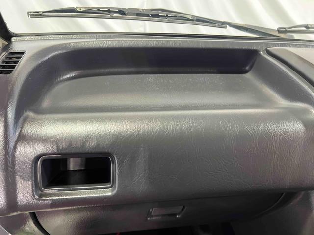 ハイゼットトラックツインカムスペシャルＣＤラジオ　マニュアルエアコン　パワーステアリング　シガーライター　スペアタイヤ　認定中古車　５速ＭＴ　６６０（香川県）の中古車