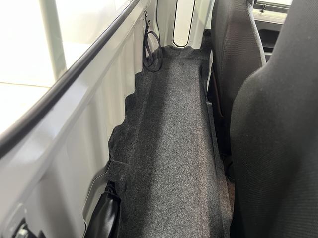 ハイゼットトラックジャンボスタンダードＣＤラジオ　マニュアルエアコン　取扱説明書　パワーステアリング　認定中古車　ＣＶＴ　６６０（香川県）の中古車