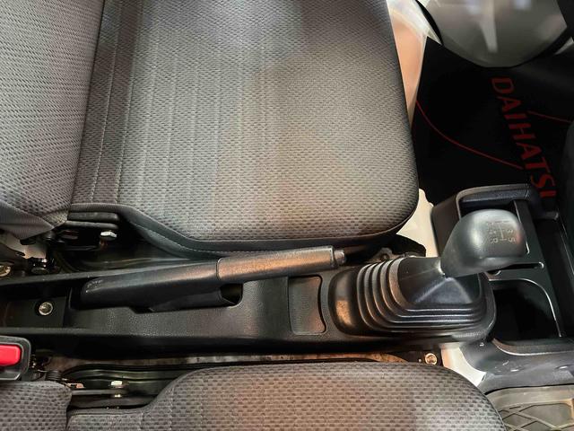 ハイゼットトラックスタンダードエアコン　パワステ　取扱説明書　保証書　　認定中古車　５速ＭＴ　６６０（香川県）の中古車