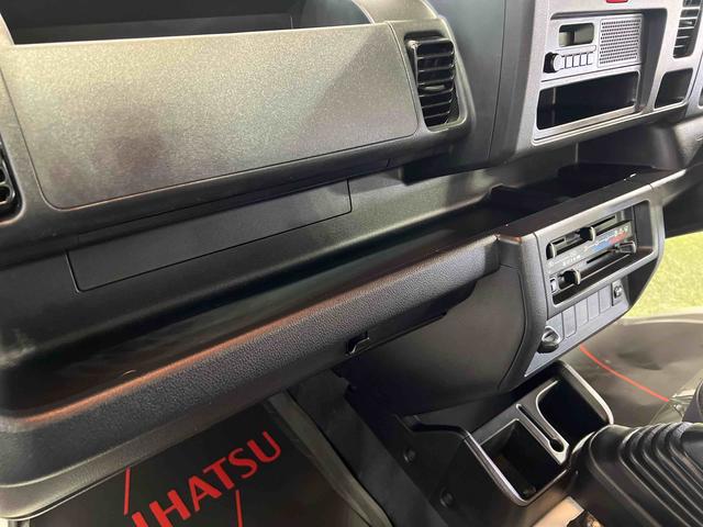 ハイゼットトラックスタンダードエアコン　パワステ　取扱説明書　保証書　　認定中古車　５速ＭＴ　６６０（香川県）の中古車