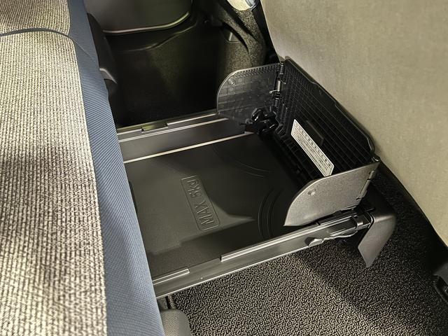 ムーヴキャンバスストライプスＧＬＥＤヘッドライト　両側パワースライドドア　ホッとカップホルダー　シートヒーター　オートエアコン　キーフリー　ステアリングスイッチ　認定中古車　ＣＶＴ　６６０（香川県）の中古車