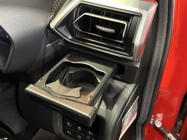 ロッキーＸ純正ナビ　ドラレコ　ＥＴＣ　パノラマカメラ　ステアリングスイッチ　オートエアコン　キーフリー　認定中古車　ＣＶＴ　１０００（香川県）の中古車