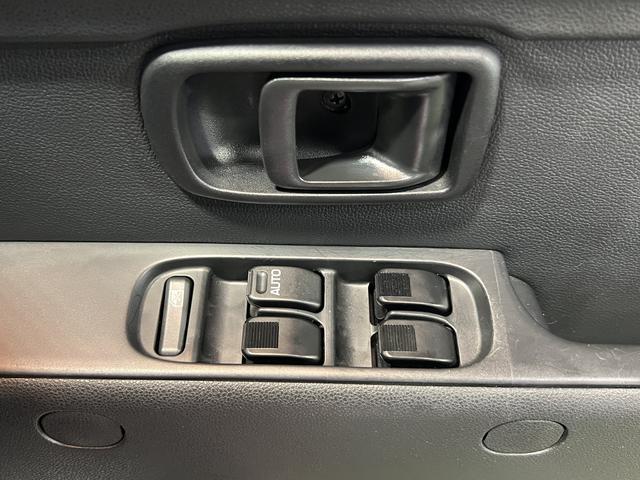 ハイゼットカーゴクルーズターボＳＡIIIＤ−クラフトくつろぎシート仕様　車中泊　純正ナビ　ＴＶ　Ｂｌｕｅｔｏｏｔｈ　ドラレコ　バックカメラ　キーレス　認定中古車　ＣＶＴ　６６０（香川県）の中古車