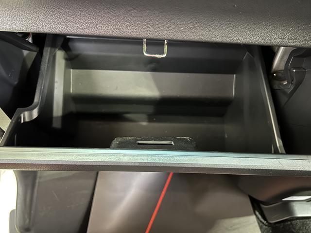 ハイゼットカーゴクルーズターボＳＡIIIＤ−クラフトくつろぎシート仕様　車中泊　純正ナビ　ＴＶ　Ｂｌｕｅｔｏｏｔｈ　ドラレコ　バックカメラ　キーレス　認定中古車　ＣＶＴ　６６０（香川県）の中古車
