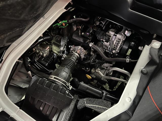 ハイゼットカーゴデラックスキーレス　オートライト　取扱説明書　保証書　認定中古車　ＣＶＴ　６６０（香川県）の中古車