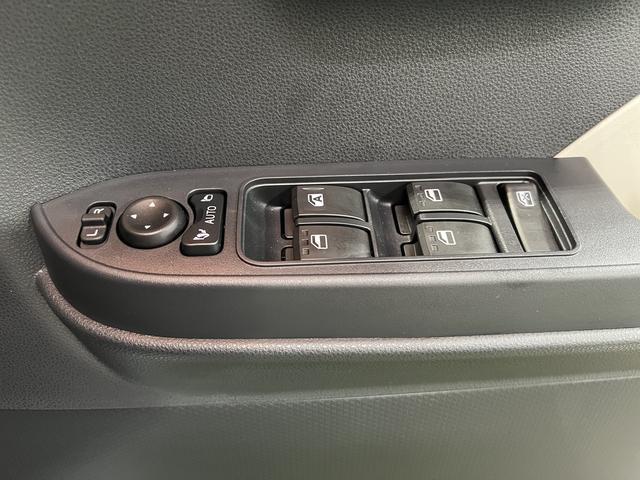 タントＸナビ　バックカメラ　キーフリー　シートヒーター　サンシェード　シートテーブル　ピラーレス　認定中古車　ＣＶＴ　６６０（香川県）の中古車