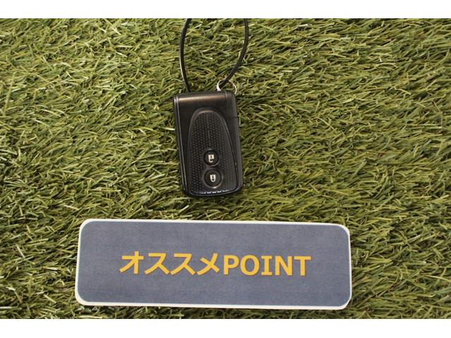 ピクシススペースＸ認定中古車　純正ＣＤオーディオ　オートエアコン　キーフリーシステム　ハロゲンヘッドライト　本革ハンドル　エコアイドル　ドアバイザー　フロアマット（香川県）の中古車
