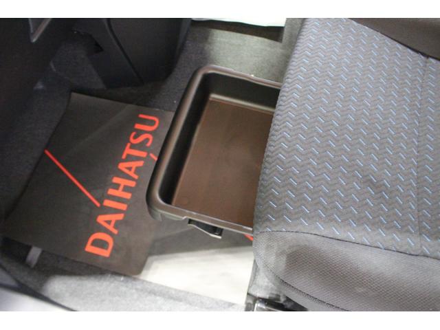 トールカスタムＧ認定中古車　９インチディスプレイオーディオ　バックカメラ　ステアリングスイッチ　ＬＥＤヘッドライト　キーフリーシステム　両側パワースライドドア　アダプティプクルーズコントロール　アイドリングストップ（香川県）の中古車