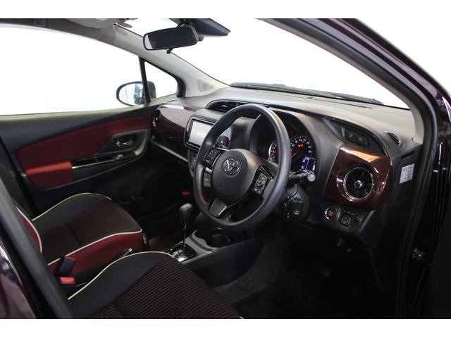 ヴィッツジュエラ認定中古車　ＣＶＴ　ナビ　ドライブレコーダー　オートエアコン　キーフリーシステム　衝突回避サポート　バックモニター　電動格納ミラー　ハロゲンヘッドライト　ステアリングスイッチ　パワーステアリング（香川県）の中古車