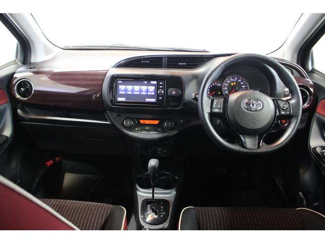 ヴィッツジュエラ認定中古車　ＣＶＴ　ナビ　ドライブレコーダー　オートエアコン　キーフリーシステム　衝突回避サポート　バックモニター　電動格納ミラー　ハロゲンヘッドライト　ステアリングスイッチ　パワーステアリング（香川県）の中古車
