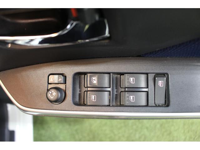 ルーミーカスタムＧ　Ｓ認定中古車　ＣＶＴ　ディスプレイオーディオ　ドライブレコーダー　バックカメラ　ＥＴＣ　オートエアコン　キーフリーシステム　両側パワースライドドア　オートライト　ＬＥＤヘッドライト　アルミホイール（香川県）の中古車