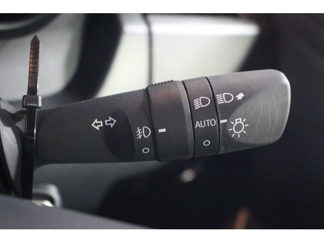 トールカスタムＧ認定中古車　ＣＶＴ　パノラマモニター　スマートアシスト　　キーフリーシステム　両側パワースライドドア　オートエアコン　オートライト　ＬＥＤヘッドライト　電動格納ミラー　ステアリングスイッチ（香川県）の中古車