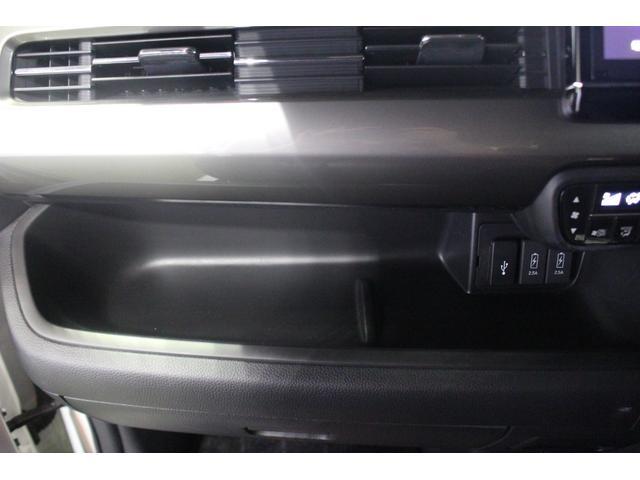 Ｎ−ＢＯＸカスタムＬターボ認定中古車　ＣＶＴ　ナビ　ドライブレコーダー　ＥＴＣ　オートエアコン　シートヒーター　衝突回避サポート　両側パワースライドドア　キーフリーシステム　ＬＥＤヘッドライト　オートライト　電動格納ミラー（香川県）の中古車