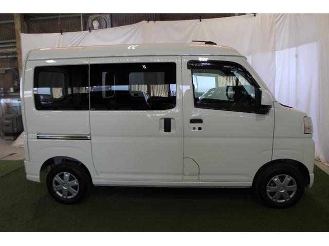 ハイゼットカーゴクルーズ認定中古車　ＣＶＴ　キーフリーシステム　マニュアルエアコン　オートライト　両側スライドドア　スマートアシスト　電動格納ミラー　ドアバイザー　ハロゲンヘッドライト　パワーウィンドウ　パネルシフト（香川県）の中古車